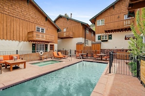 Lejlighed (Alpenblick 9) | Pool | Udendørs pool