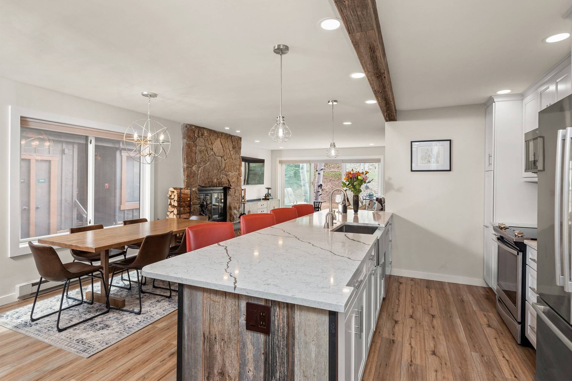 Condo (Snowmass Villas 1104) | Private kitchen | Full-sized fridge, oven, cookware/dishes/utensils, paper towels