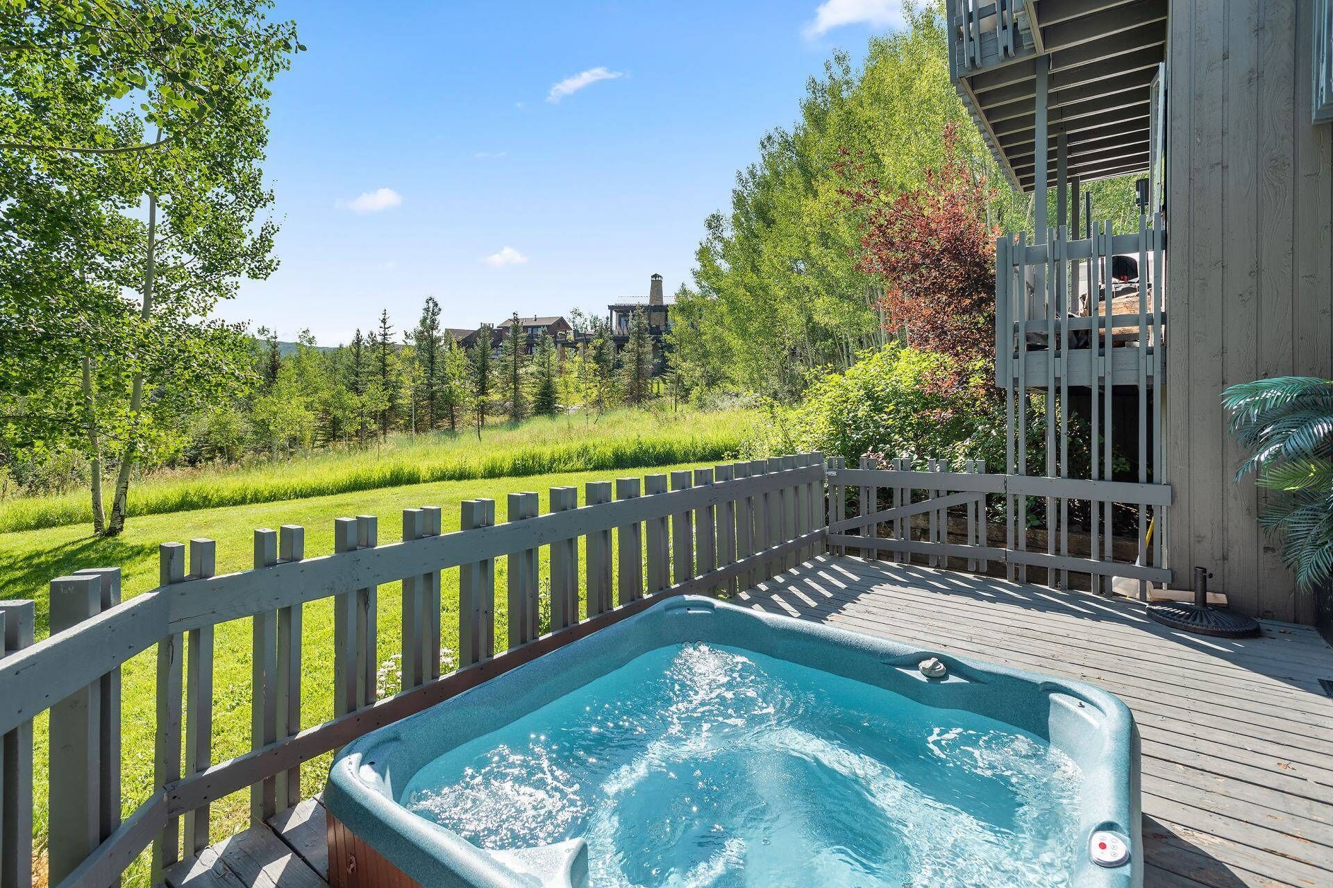 คอนโด (Snowmass 3 Bedroom Private Hot Tub 13) | ลานระเบียง/นอกชาน