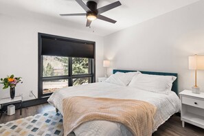 Condo (Snowmass Modern 3 bedroom w/ Hot Tub ) | 3 bedrooms, individually decorated, individually furnished, free WiFi