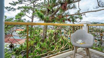 Executive Double or Twin Room | Balcony