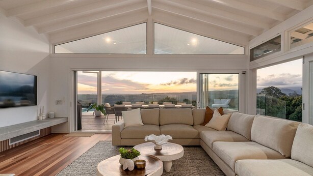 Smart TV, fireplace, stereo - Miren Estate - lavish hinterland estate with pool (Federal)