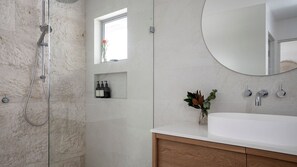 Bathtub, hair dryer