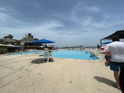 Extra Large Luxury Lakeside Swim Spa Dream Getaway