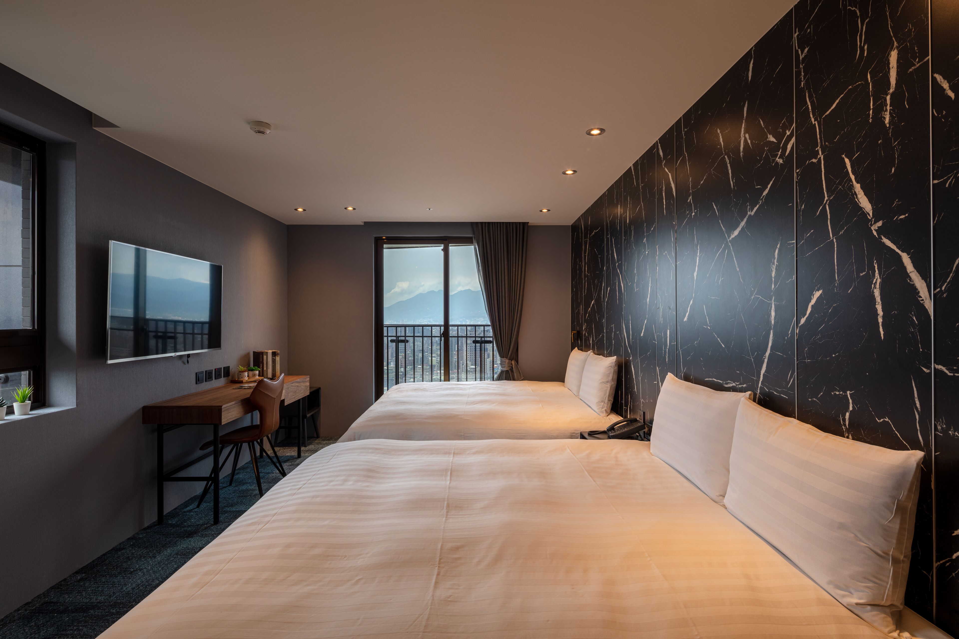 Foto - Roaders Plus Hotel - Taipei Station