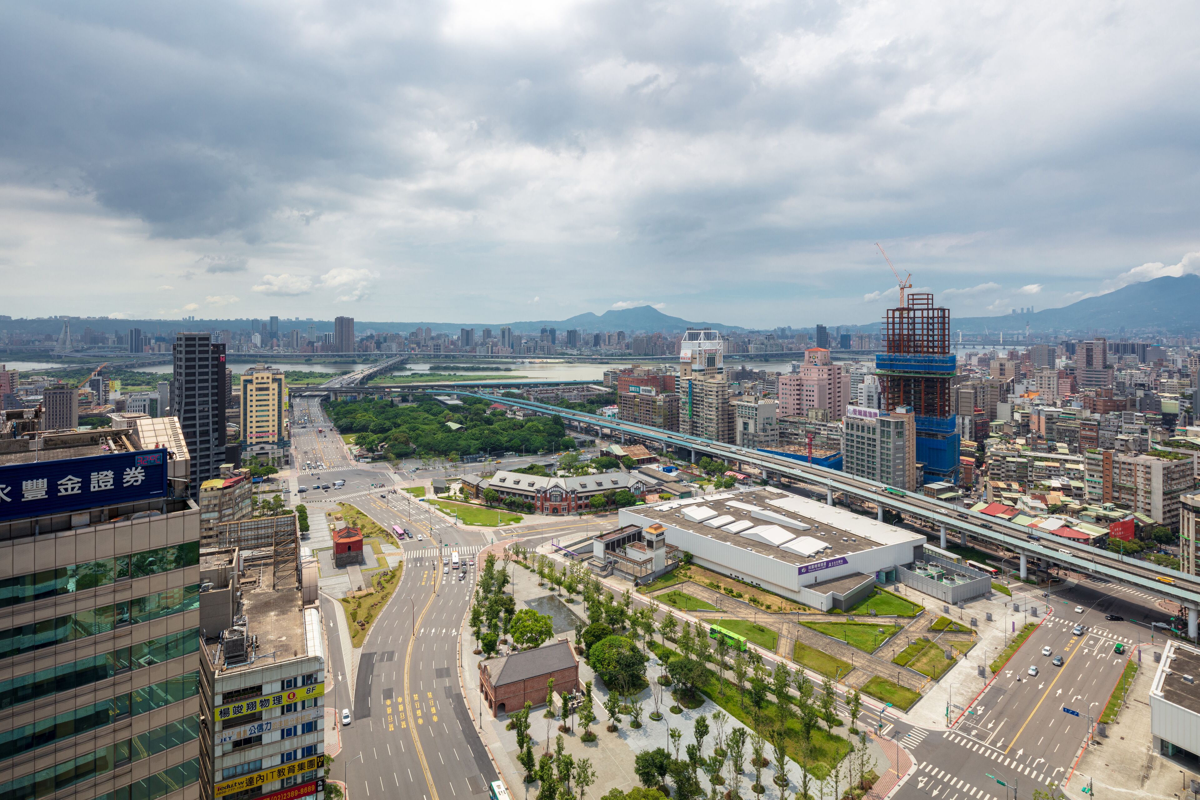 Foto - Roaders Plus Hotel - Taipei Station