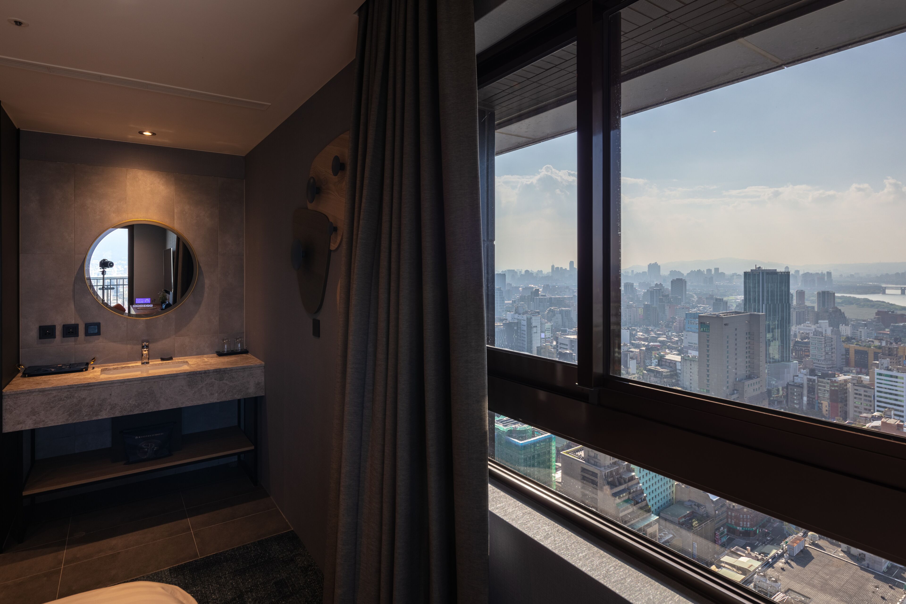 Foto - Roaders Plus Hotel - Taipei Station