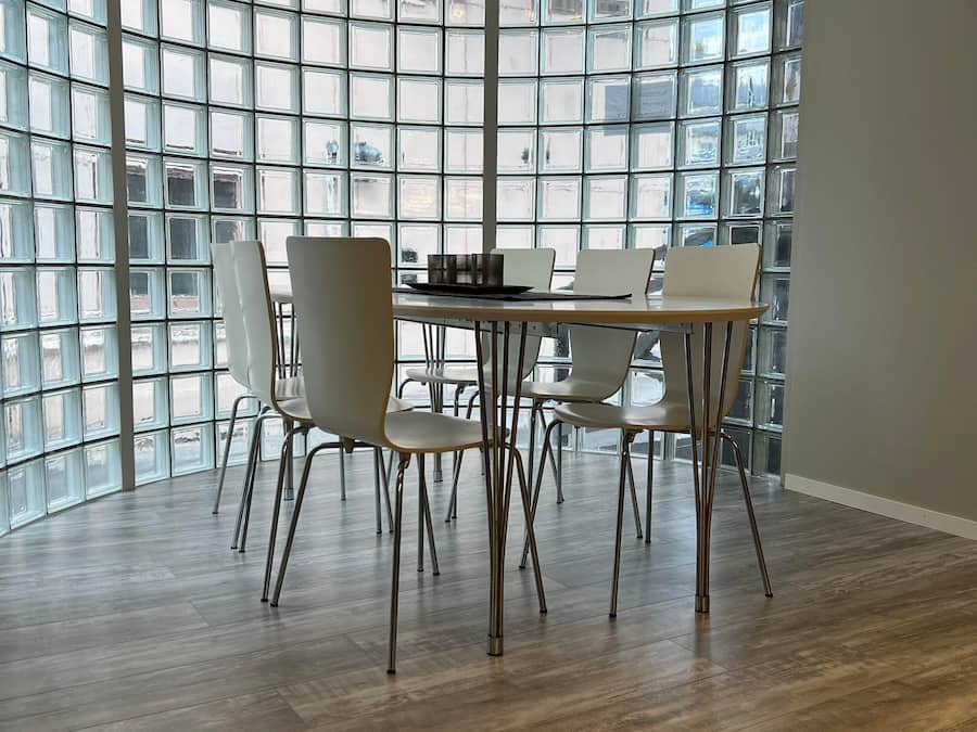 Spiseområde på rommet