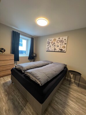 Apartment | 2 bedrooms, blackout curtains, soundproofing, free WiFi