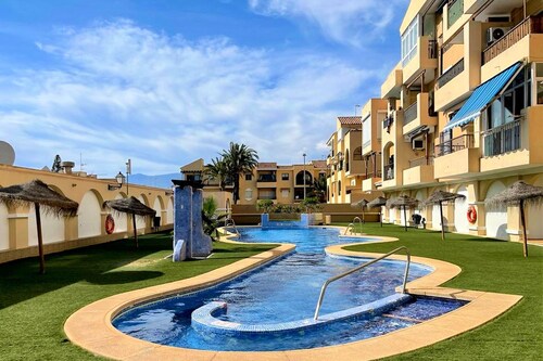 Apartment in Roquetas near Playa Serena