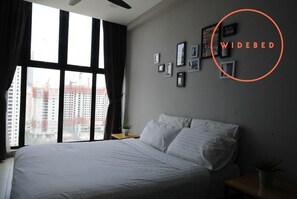 Studio | Blackout drapes, iron/ironing board, free WiFi, bed sheets