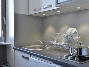 Kühlschrank, Ofen, Geschirrspüler, Toaster