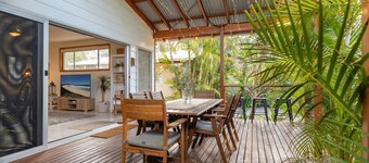 Outrigger @ Boomerang Beach