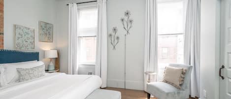 1 chambre, bureau, fer et planche à repasser, Wi-Fi