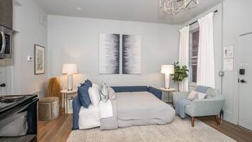 1 bedroom, desk, iron/ironing board, WiFi