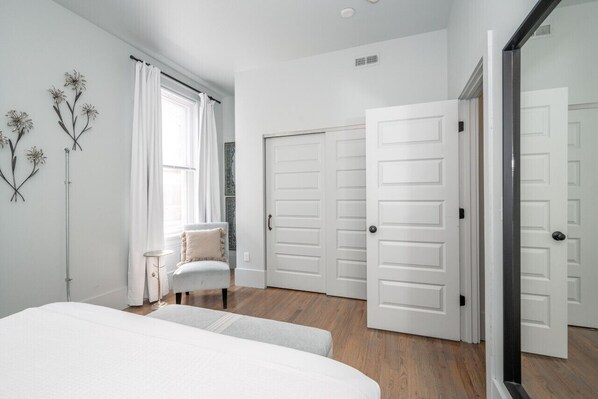 1 Schlafzimmer, Schreibtisch, Bügeleisen/Bügelbrett, WLAN