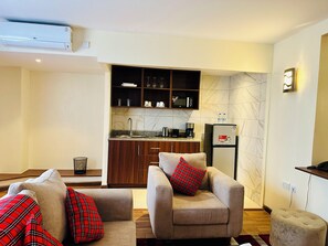 Premium Suite | Living area - The Crossroads Hotel Westlands (Nairobi)