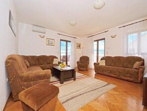 Living room - Villa D&D (Okrug)