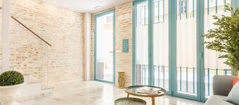 Charming 6-Bedroom House with Terraces in the Heart of Historic Seville