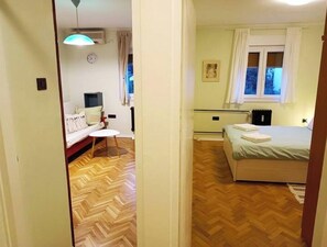 1 bedroom, free WiFi, bed sheets