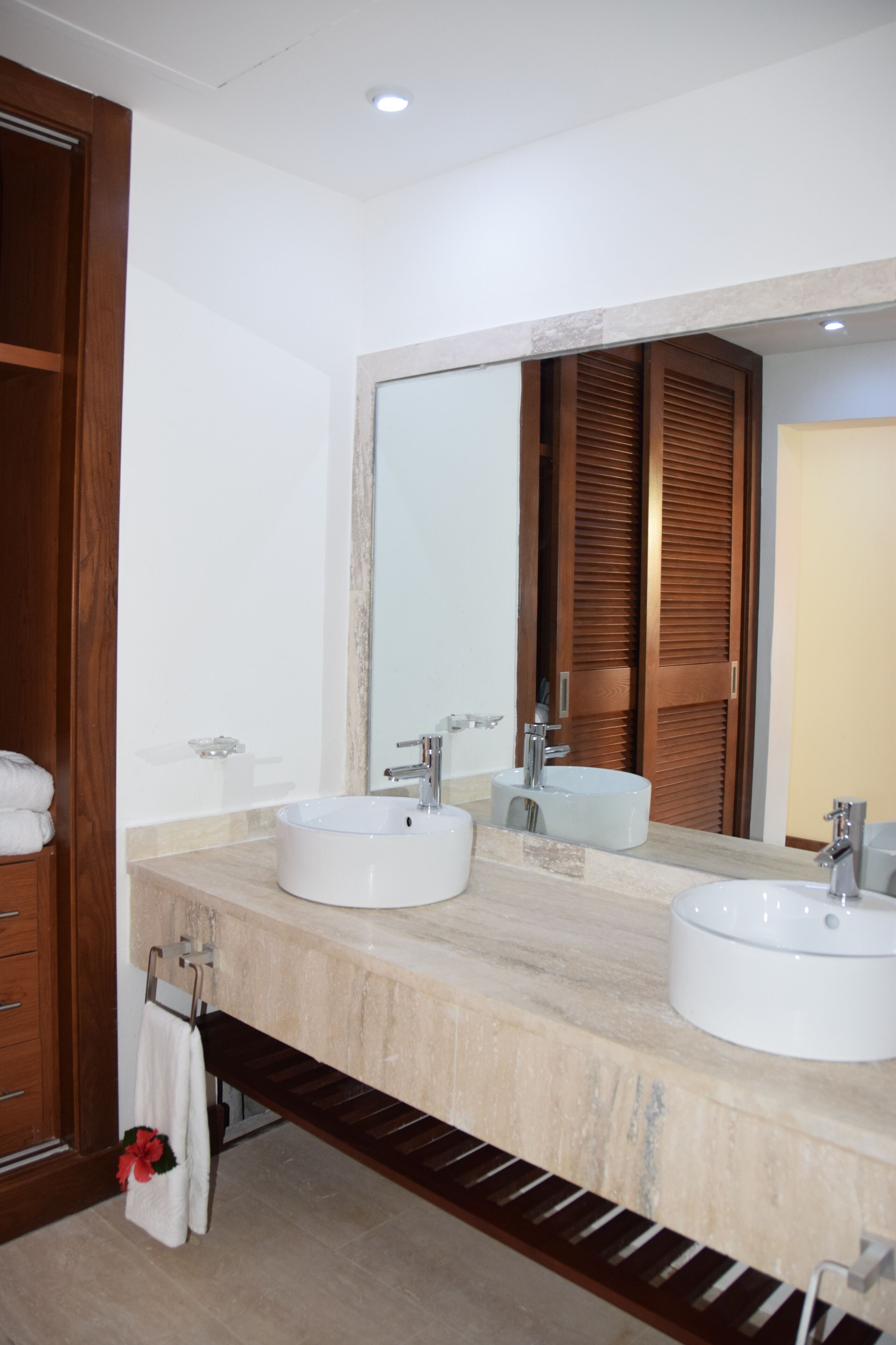  Sunset boutique hotel  All-Suites