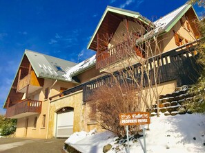 Exterior - Villard-de-Lans: 3-Room Apt, Terrace, Pets OK, Parking, WiFi (Villard-de-Lans)