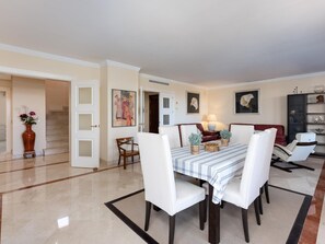 Interior - Elegant penthouse in Marbella with pools, beaches, and tropical gardens (Marbella)
