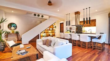 Luxury Villa | Private kitchen