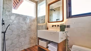 Luxury Villa | Bathroom