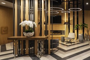 Sala de estar en el lobby