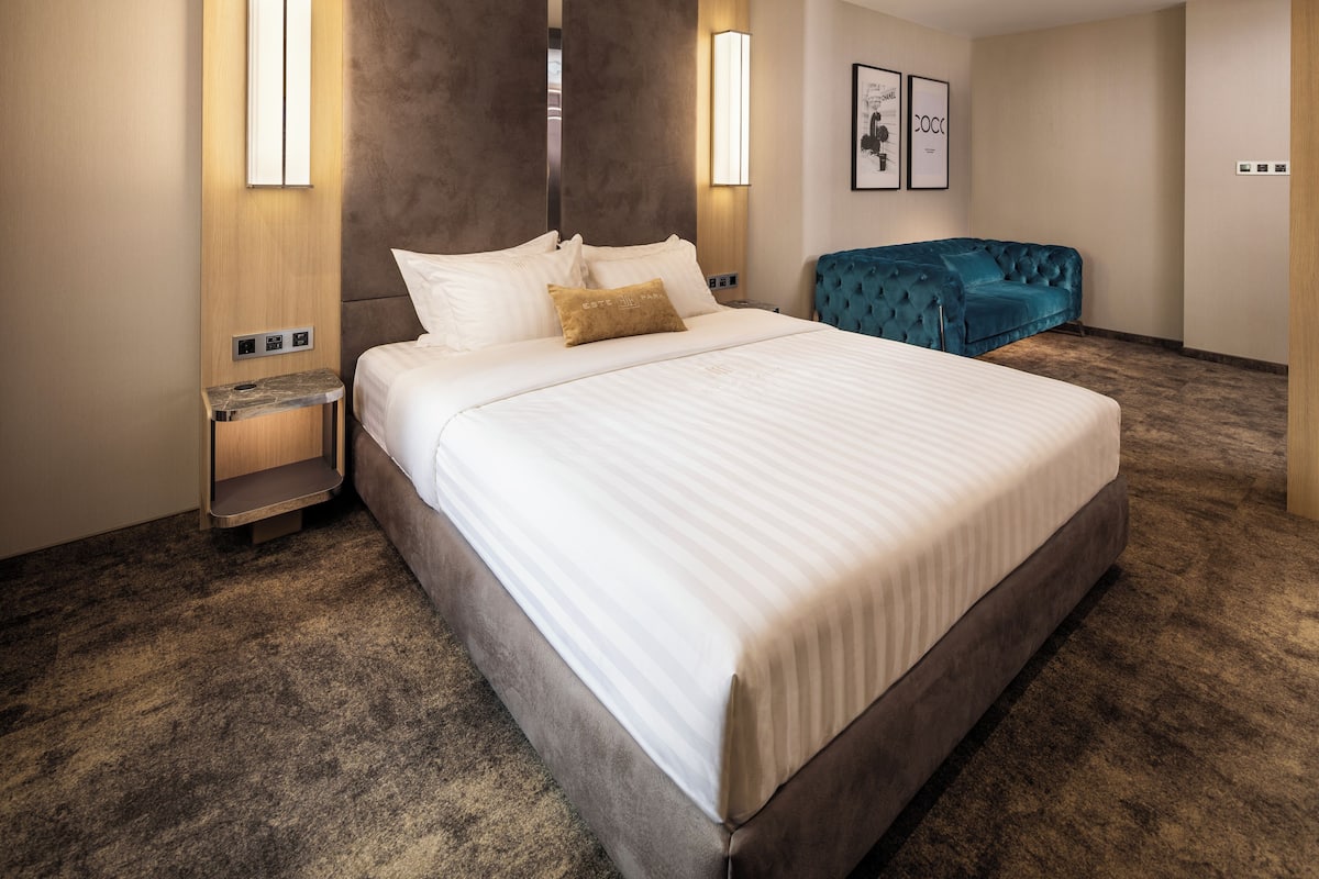 Seprai katun Mesir, seprai premium, busa memori, dan minibar