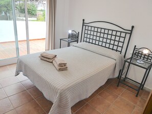 2 Schlafzimmer, Bügeleisen/Bügelbrett, WLAN, Bettwäsche