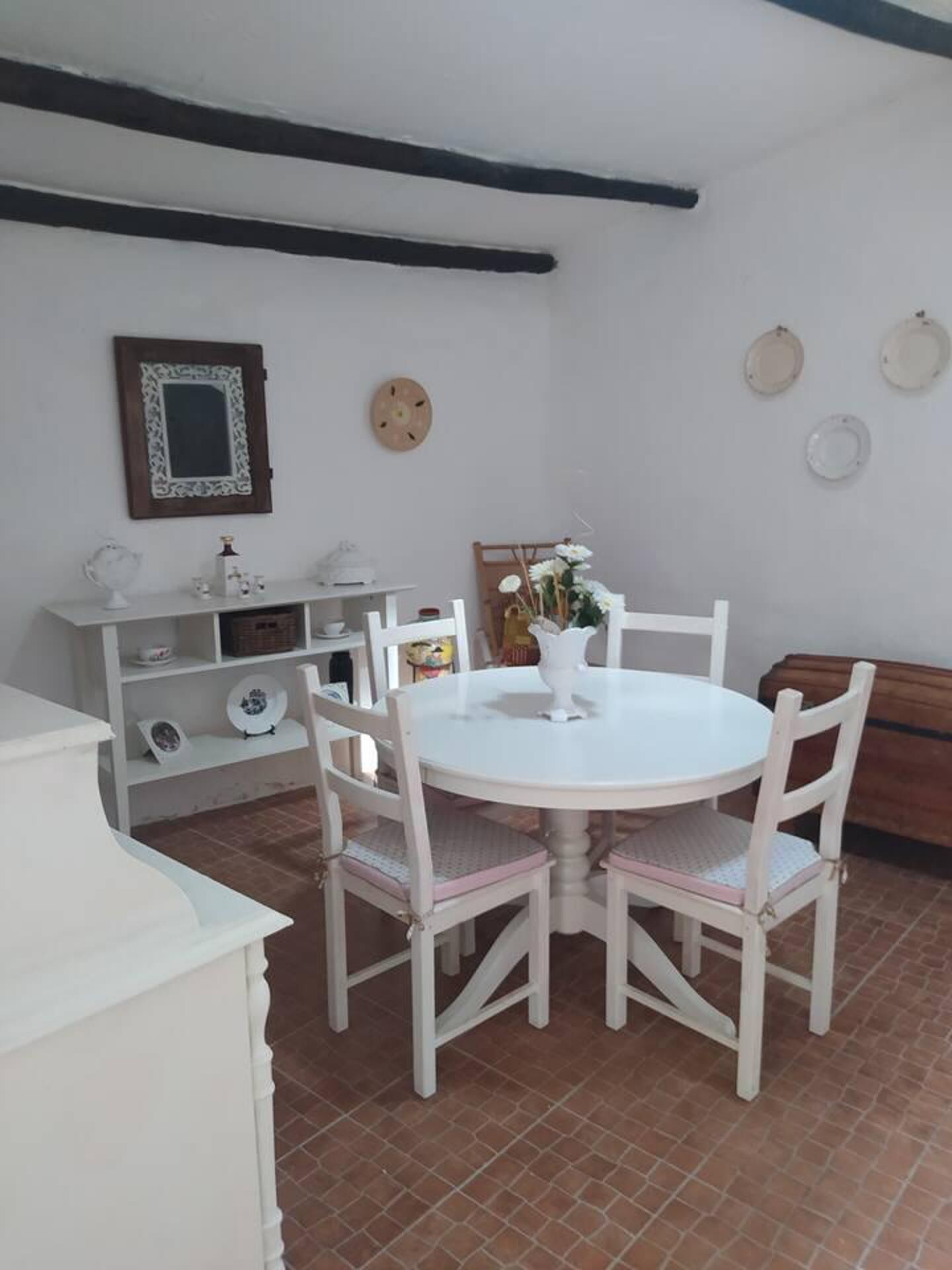 House | Private kitchen | Fridge, microwave, oven, stovetop