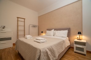 2 bedrooms, laptop workspace, soundproofing, iron/ironing board