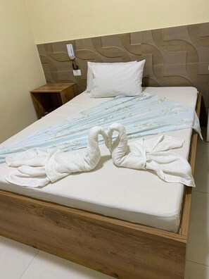 ダブルルーム | WiFi (無料)、ベッドシーツ