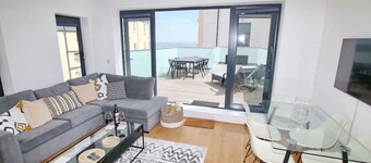 Modern holiday home in Worthing with sea view