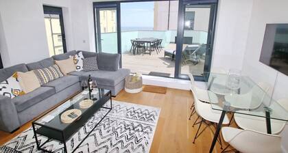 Modern holiday home in Worthing with sea view