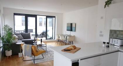 Modern holiday home in Worthing with sea view