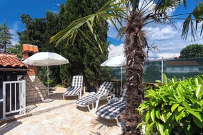 Terrace/patio - Studio with balcony and pool (Malinska)