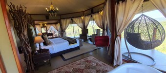 TARANGIRE KURO TREETOP LODGE