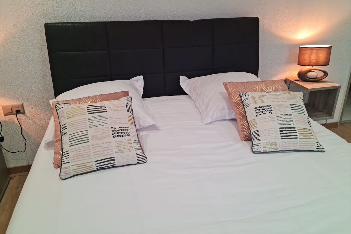 Superior Room | Premium bedding, down comforters, minibar, in-room safe