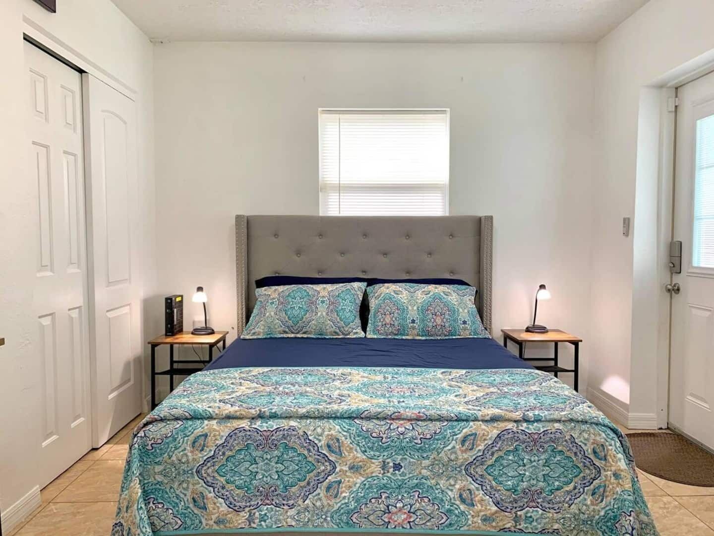 Private In-Law Suite by DT with Cooking facilities