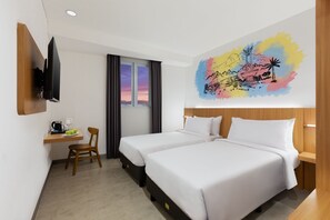 Free WiFi, bed sheets - favehotel Kediri (Ngasem)