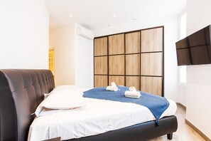 2 chambres, fer et planche à repasser, Wi-Fi gratuit, draps fournis