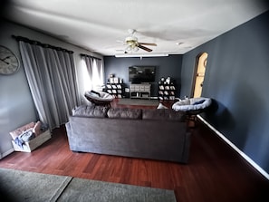 Smart TV, fireplace, DVD player, table football