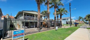 Exterior - Bahama Mama House (South Padre Island)