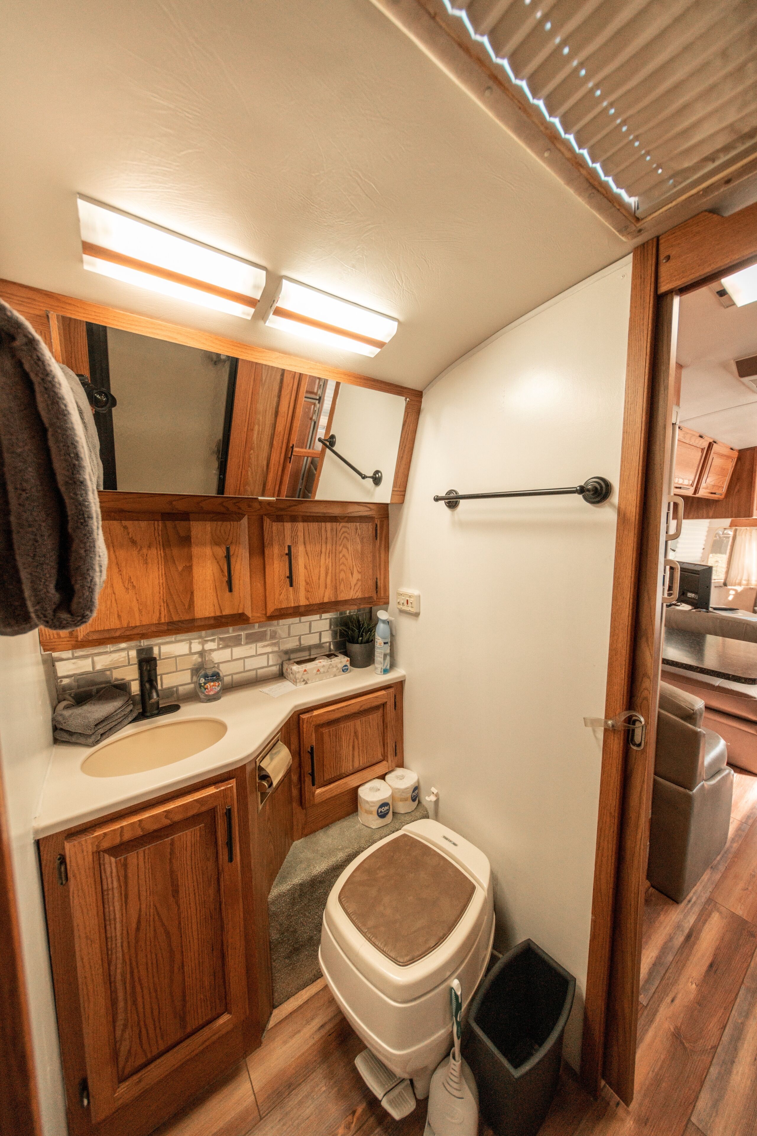 Shower, hair dryer, towels, shampoo