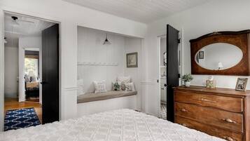 4 chambres, bureau, lit de bébé portatif, accès au Wi-Fi (inclus)