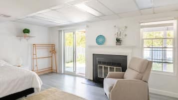 1 bedroom, desk, iron/ironing board, free WiFi