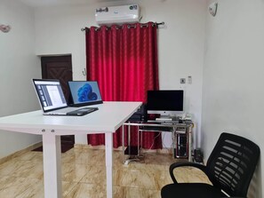 Interior - Smart 3 bed Apartment With Fast Wi-fi & 24hr Light (Abuja)